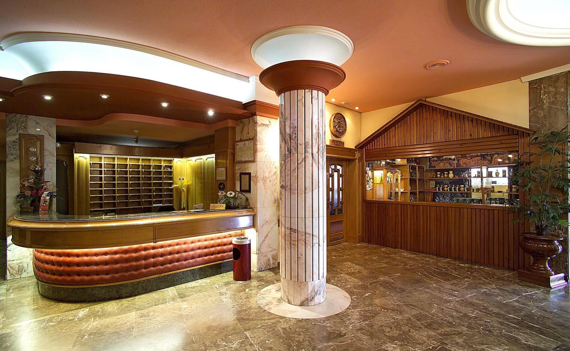 Hotel Zodiaco Bailen Dalaman gambar