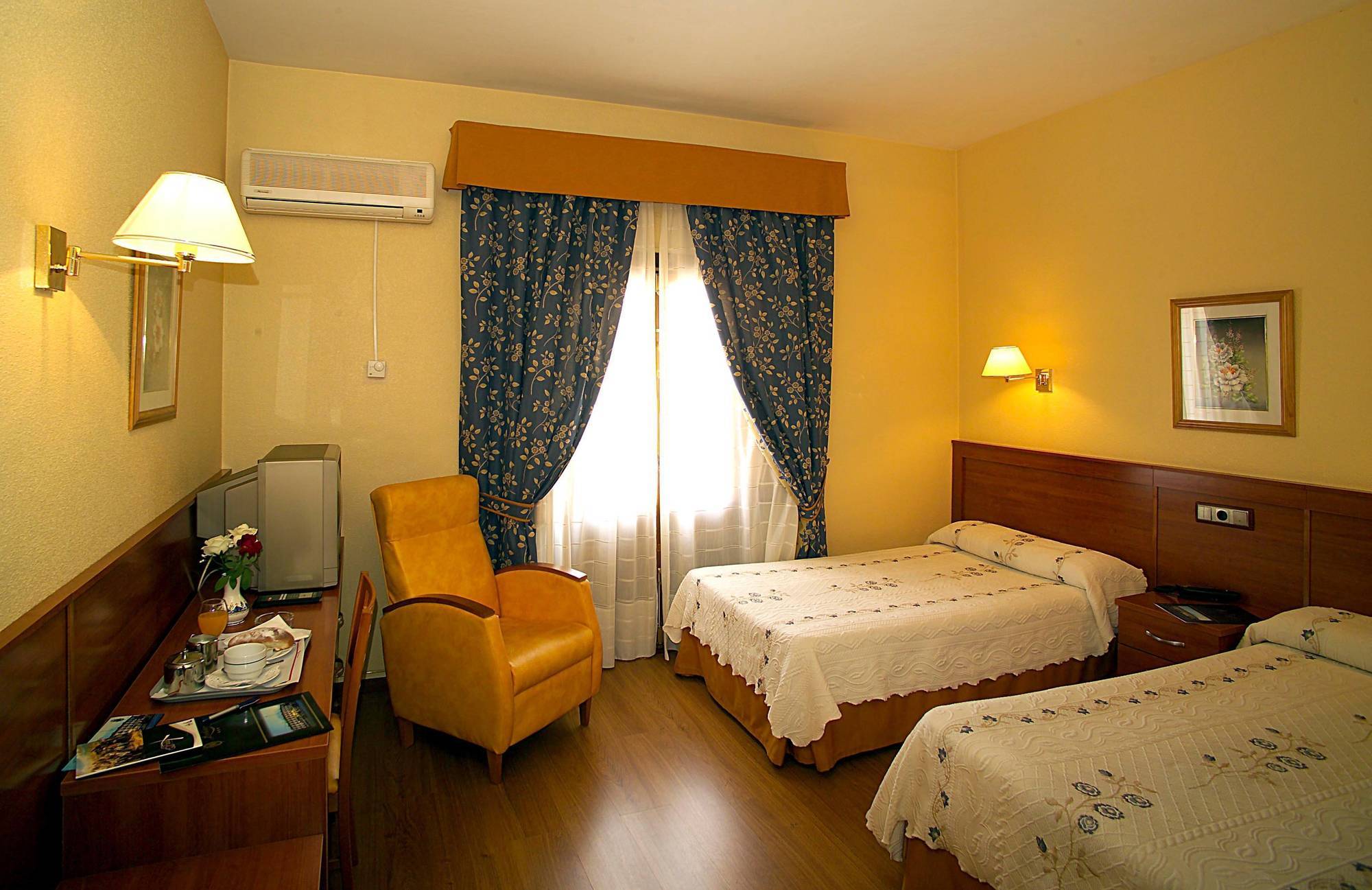 Hotel Zodiaco Bailen Bilik gambar